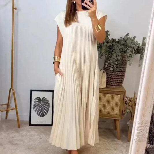 AVP PASSION: Pleated Pocket Maxi Dress