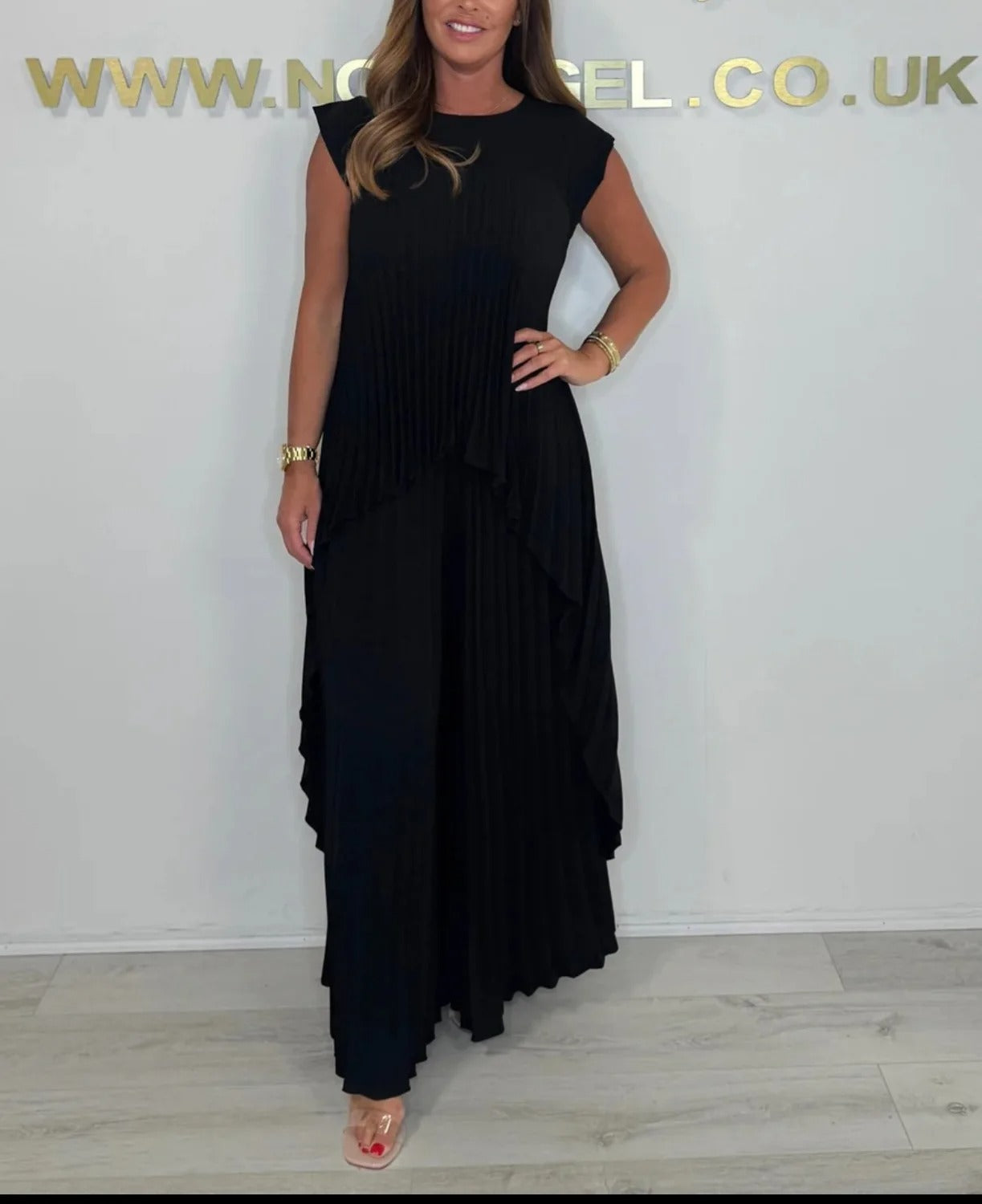 AVP PASSION: 2-Piece Irregular Pleated Top & Wide-Leg Pants Set