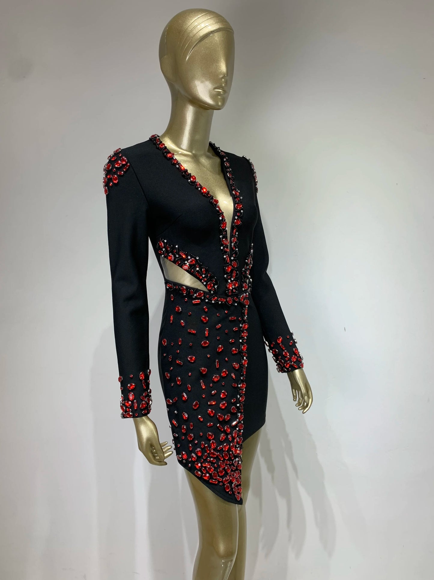 AVP PASSION: Celebrity V-Neck Rhinestone Black Mini Dress