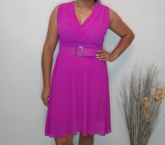 Robe fuchsia plissée ceinture – S à XL – polyester