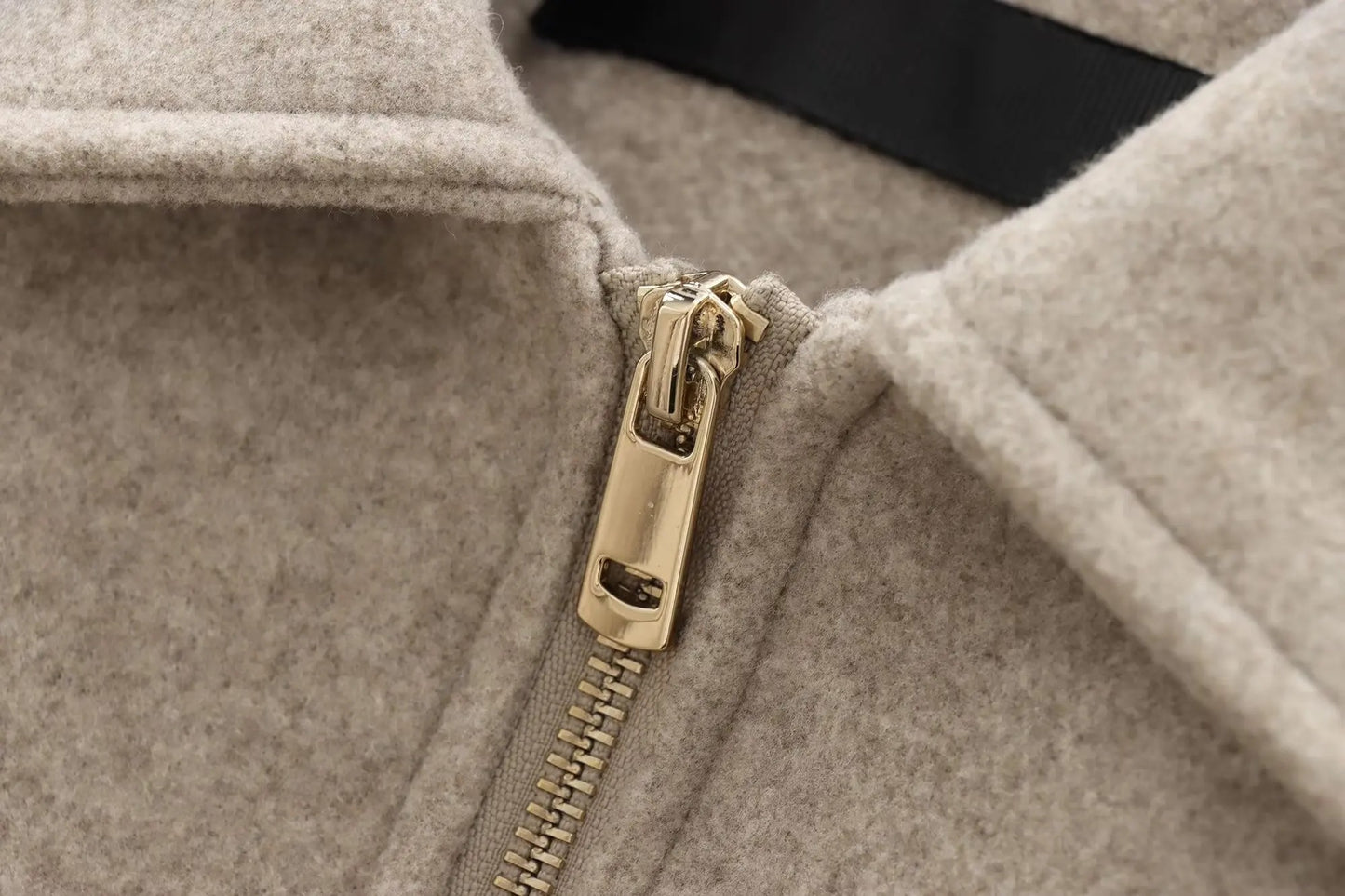 Veste Zippée Femme – Manteau Court Élégant d’Hiver