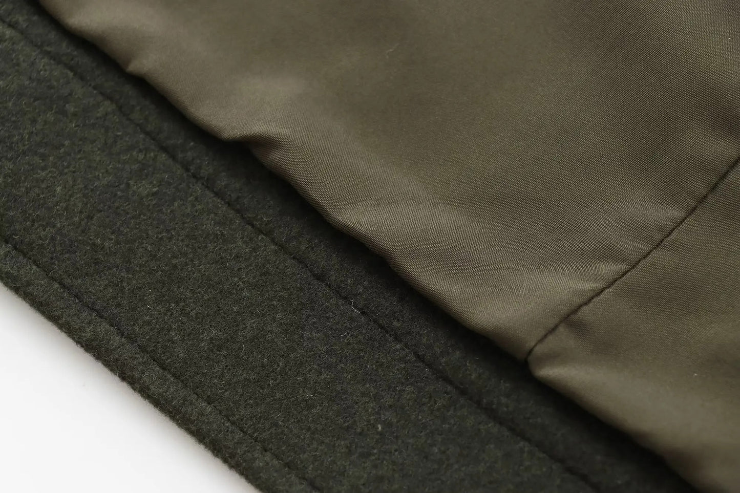 Veste Zippée Femme – Manteau Court Élégant d’Hiver