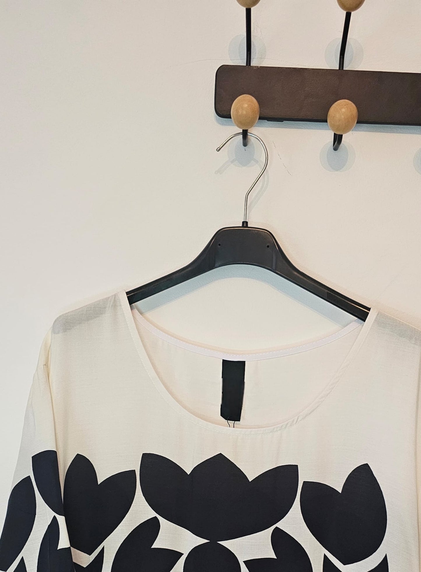 AVP PASSION Robe longue trapèze femme été col V manches courtes graphique lettres