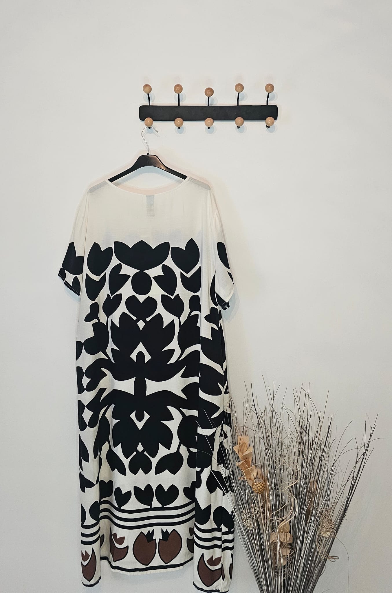 AVP PASSION Robe longue trapèze femme été col V manches courtes graphique lettres