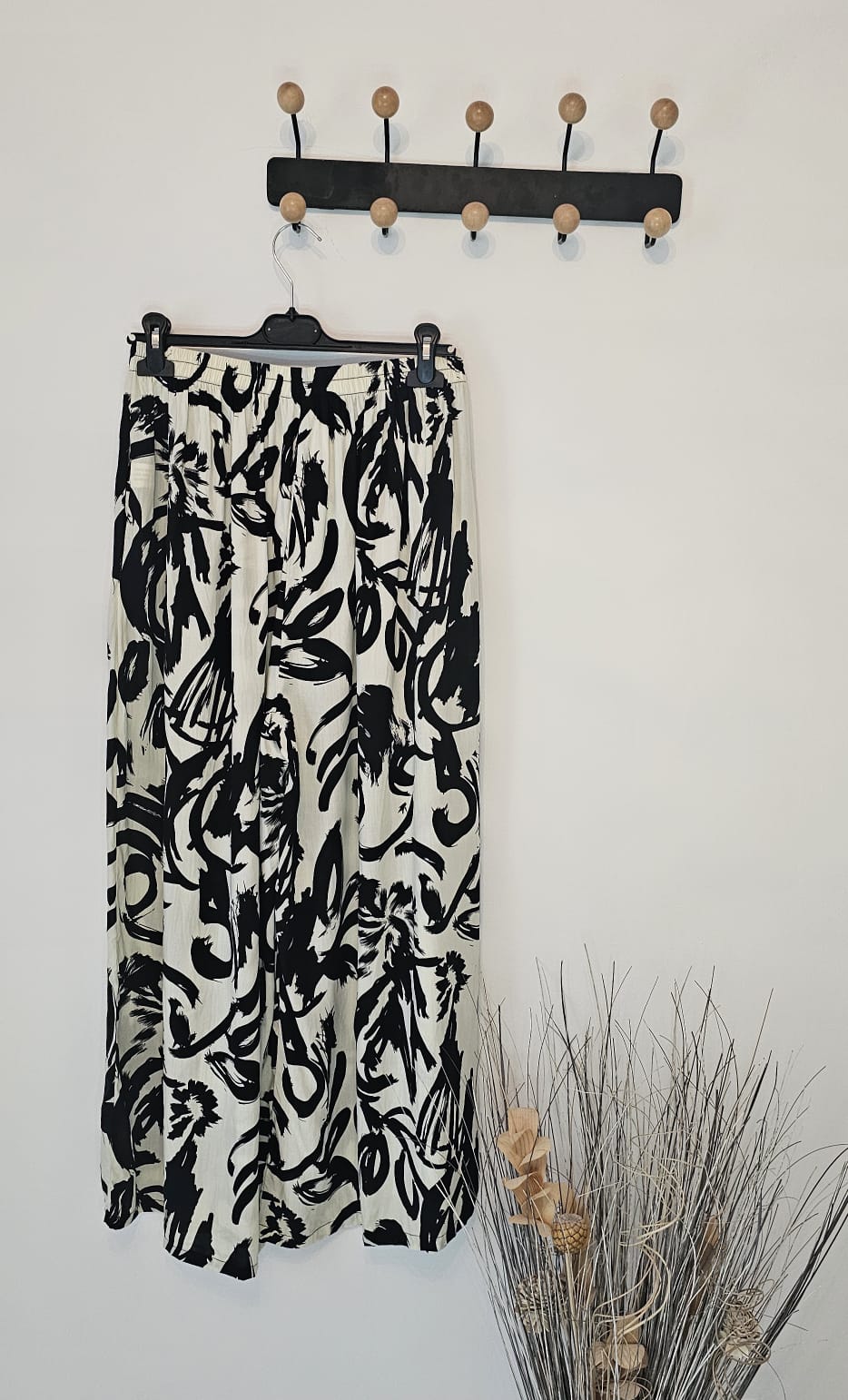 AVP PASSION Pantalon fleuri femme viscose écru confortable et stylé