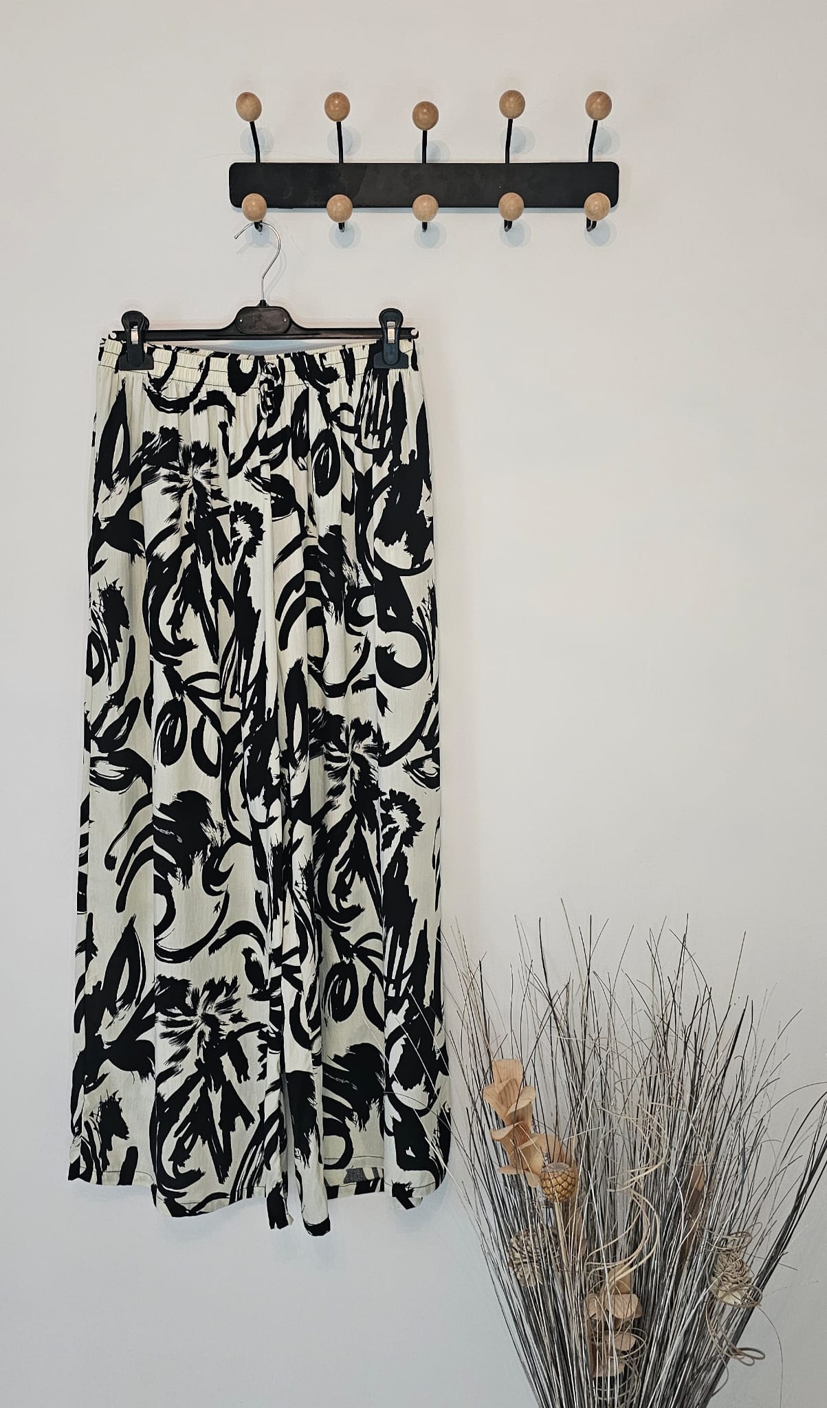 AVP PASSION Pantalon fleuri femme viscose écru confortable et stylé