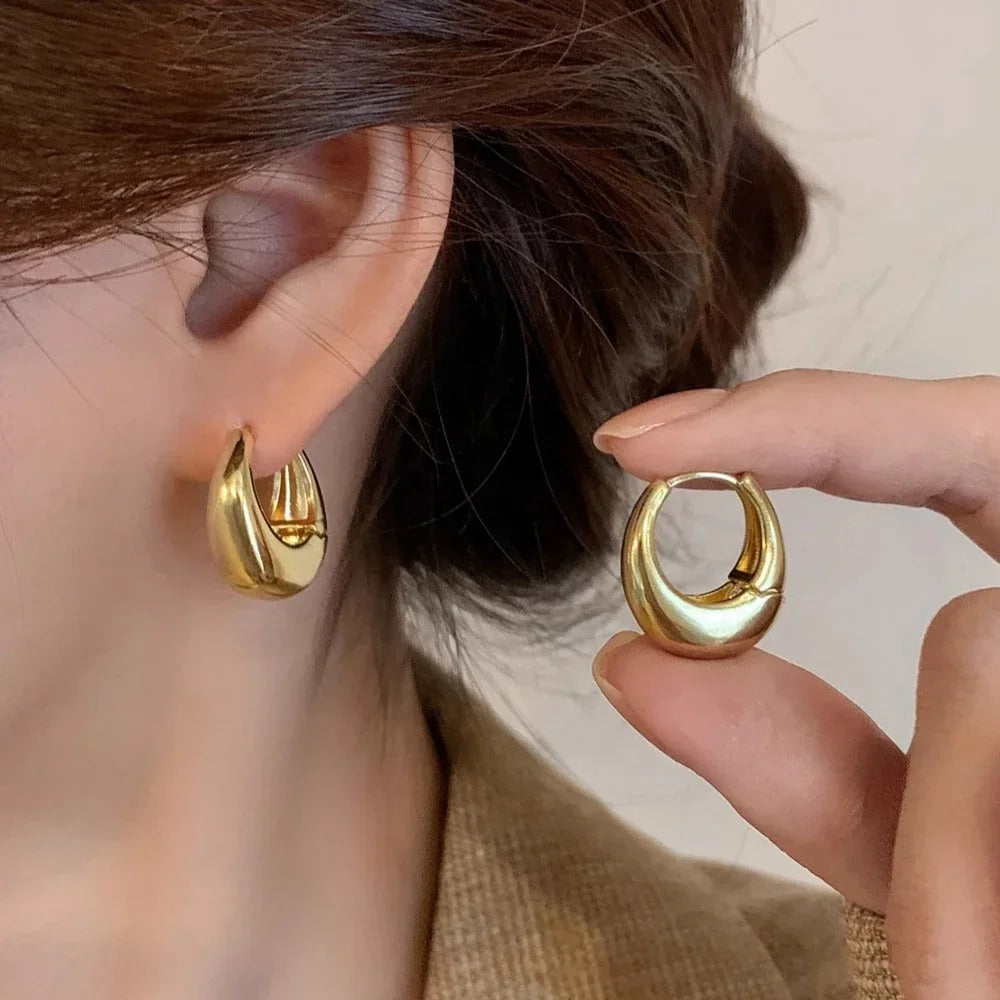 AVP PASSION – Créoles Rétro Plaqué Or