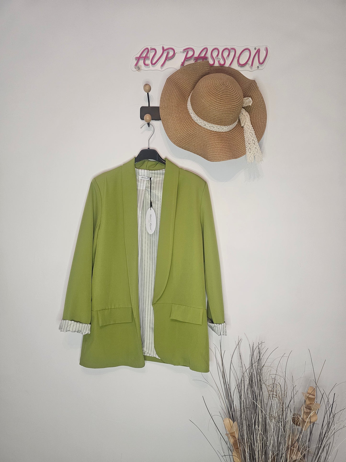 AVP PASSION Blazer femme vert olive manches longues droit doublure rayée chic