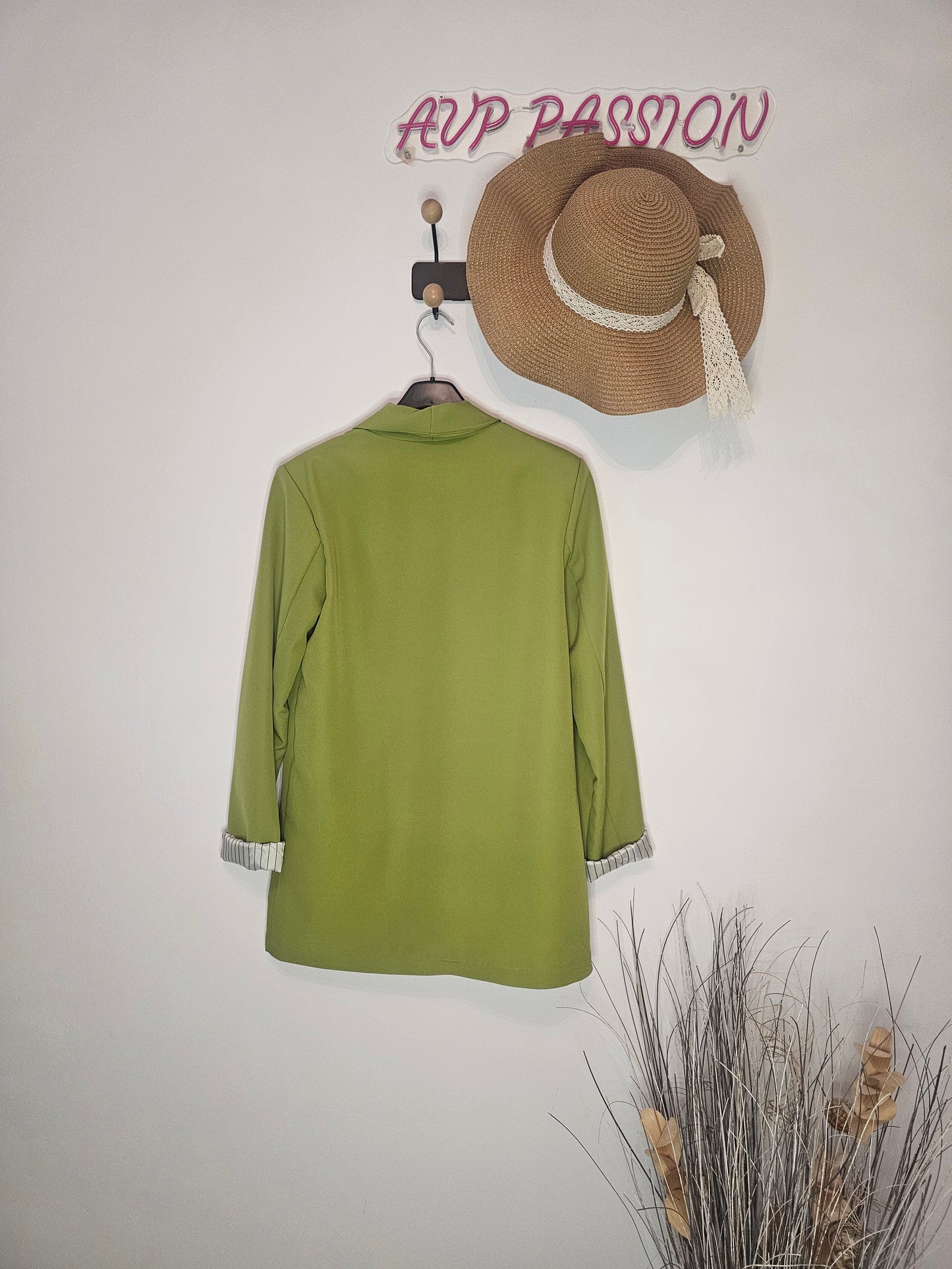 AVP PASSION Blazer femme vert olive manches longues droit doublure rayée chic