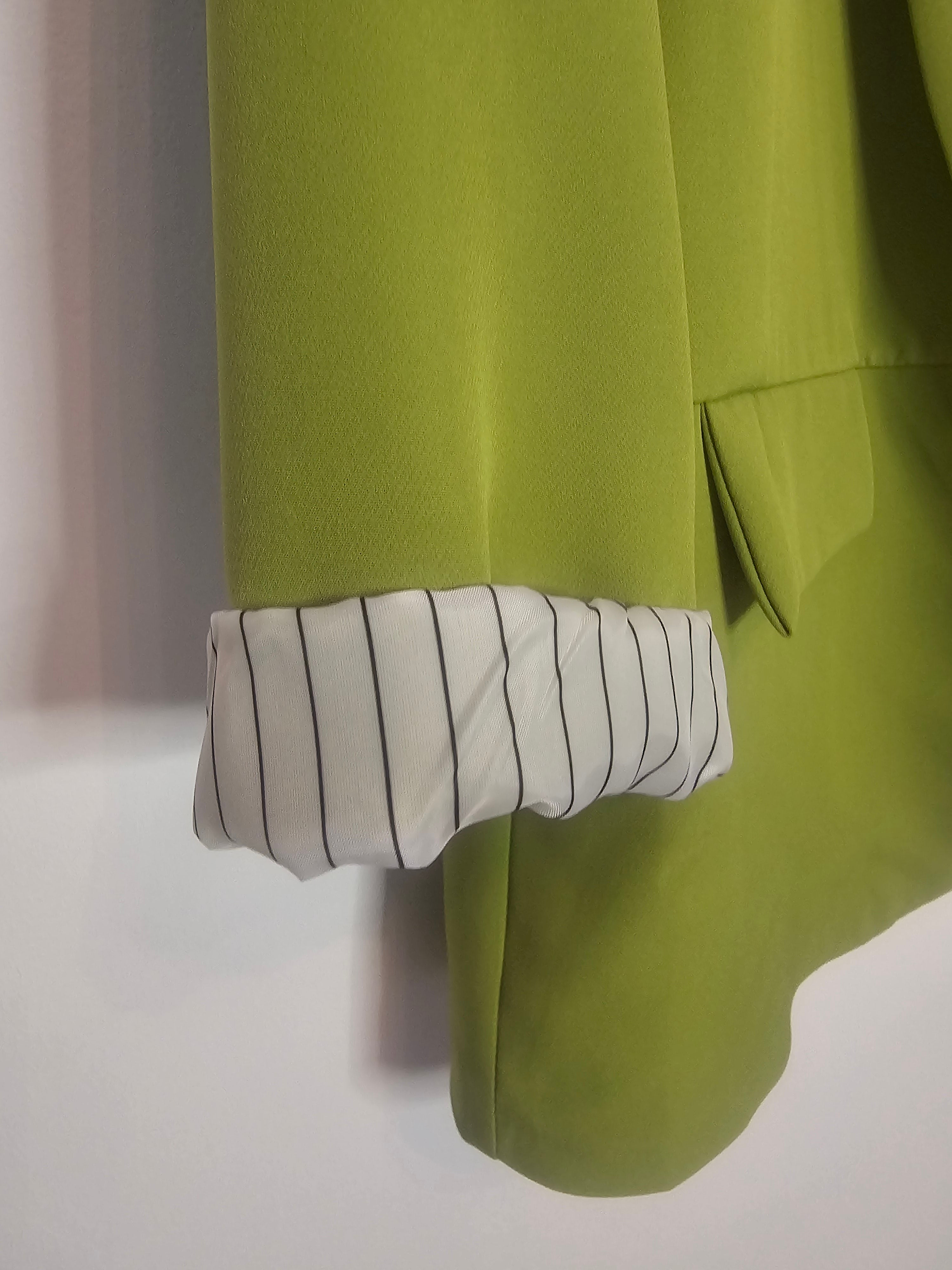 AVP PASSION Blazer femme vert olive manches longues droit doublure rayée chic