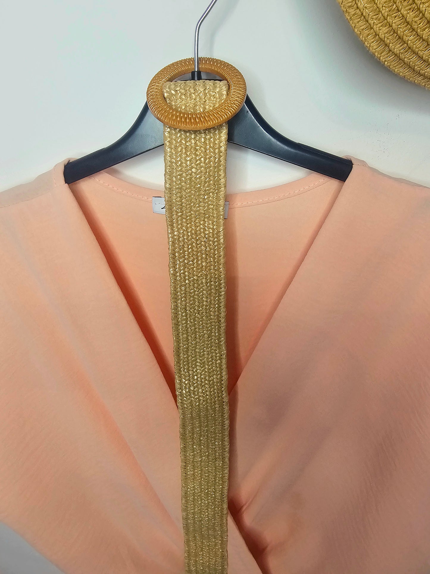 Combinaison Ceinturée à Col en V – Look Estival Élégant | Combinaison Bleue Ceinturée – Tenue Décontractée et Chic