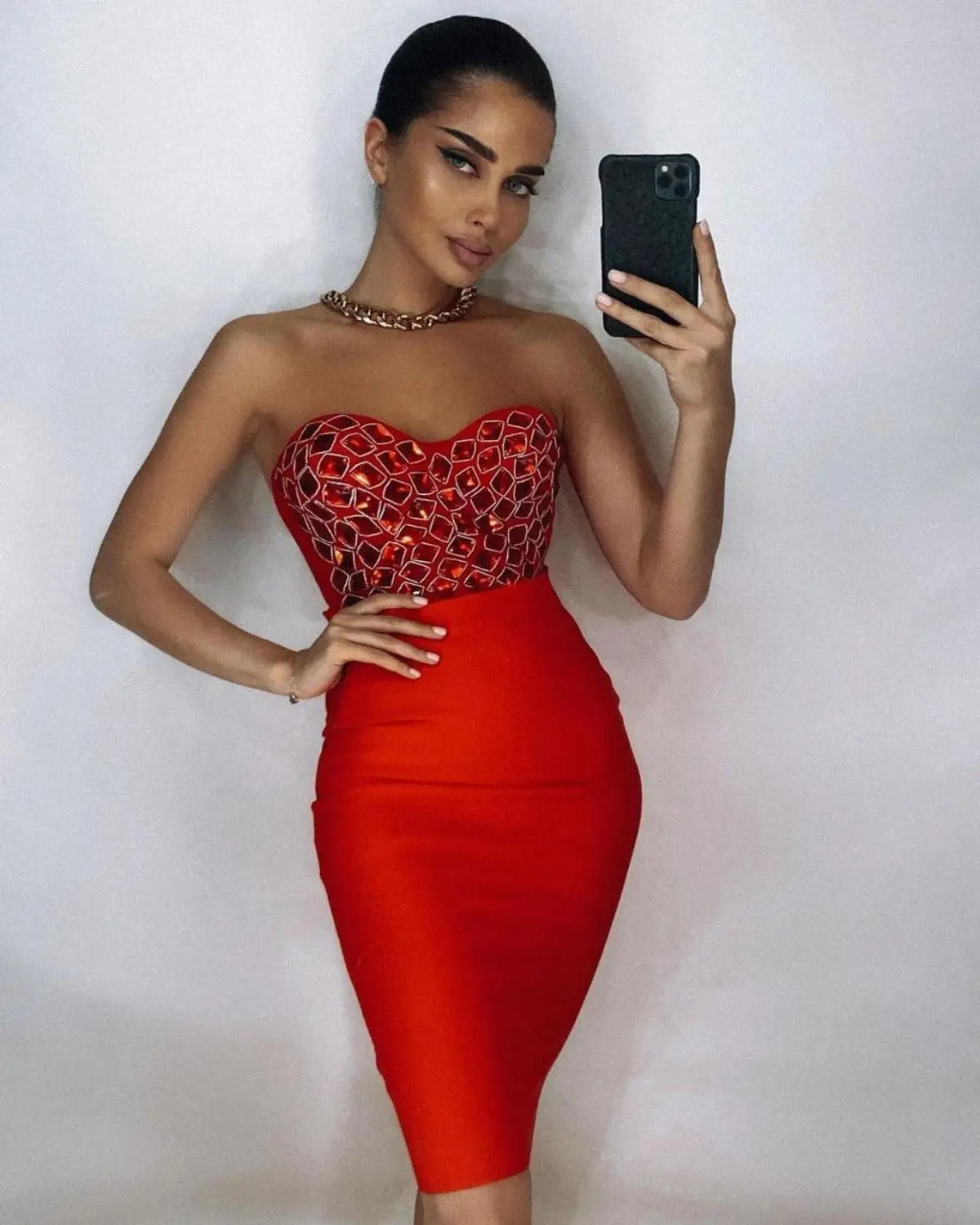 AVP PASSION: Hand-Beaded Red Two-Piece Bandage Set