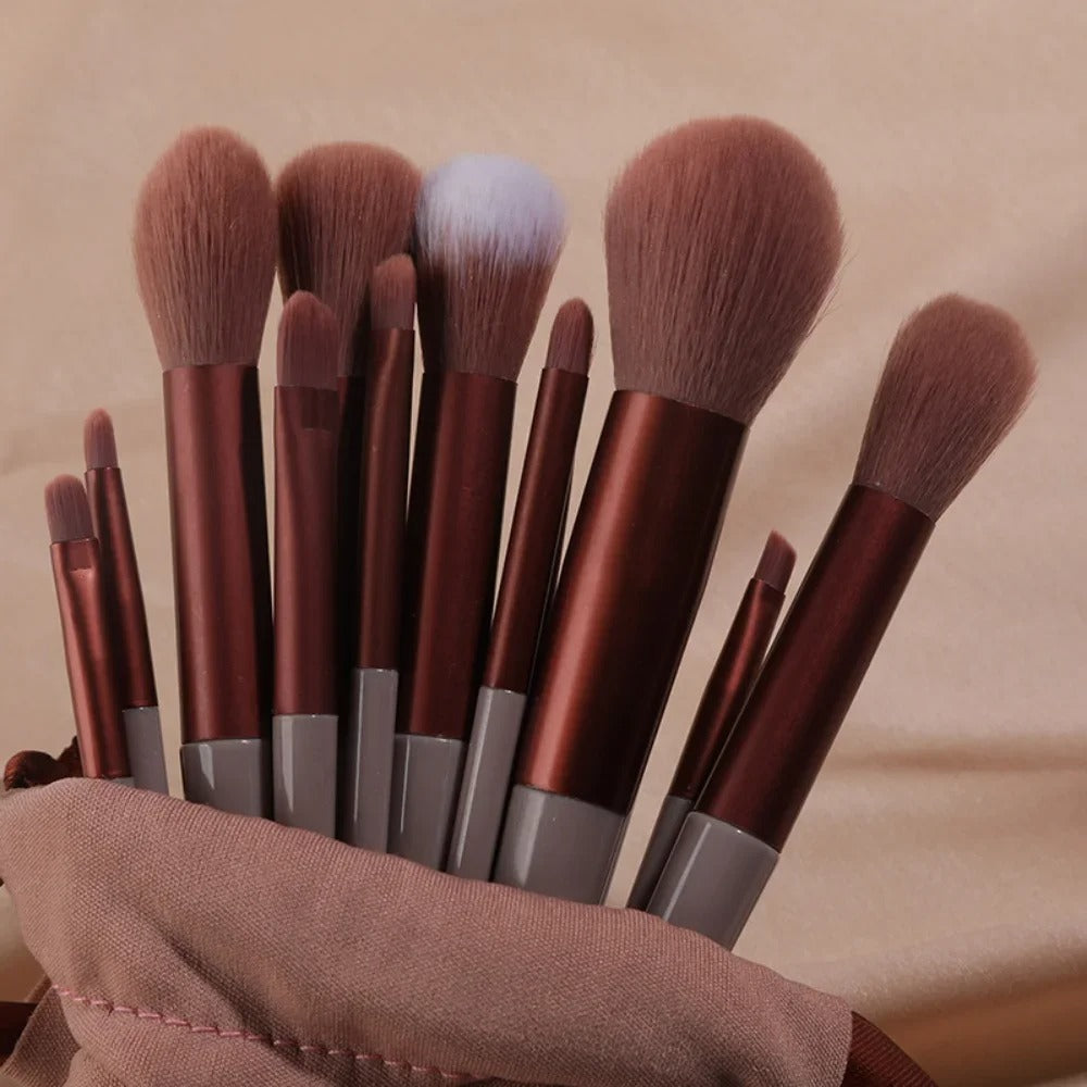 AVP PASSION : Kit de pinceaux de maquillage professionnels 13 pièces