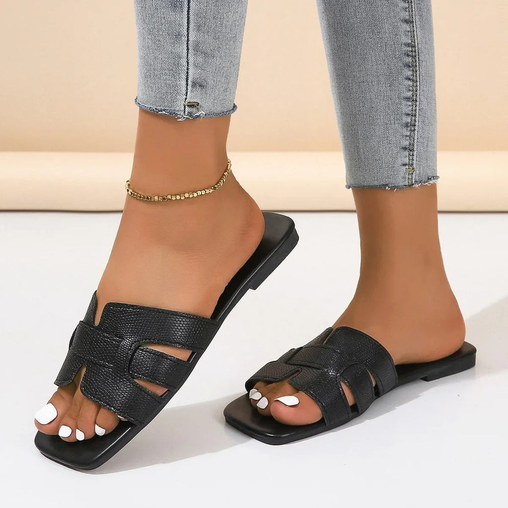 AVP PASSION: Women's Flat Gladiator Summer Sandals