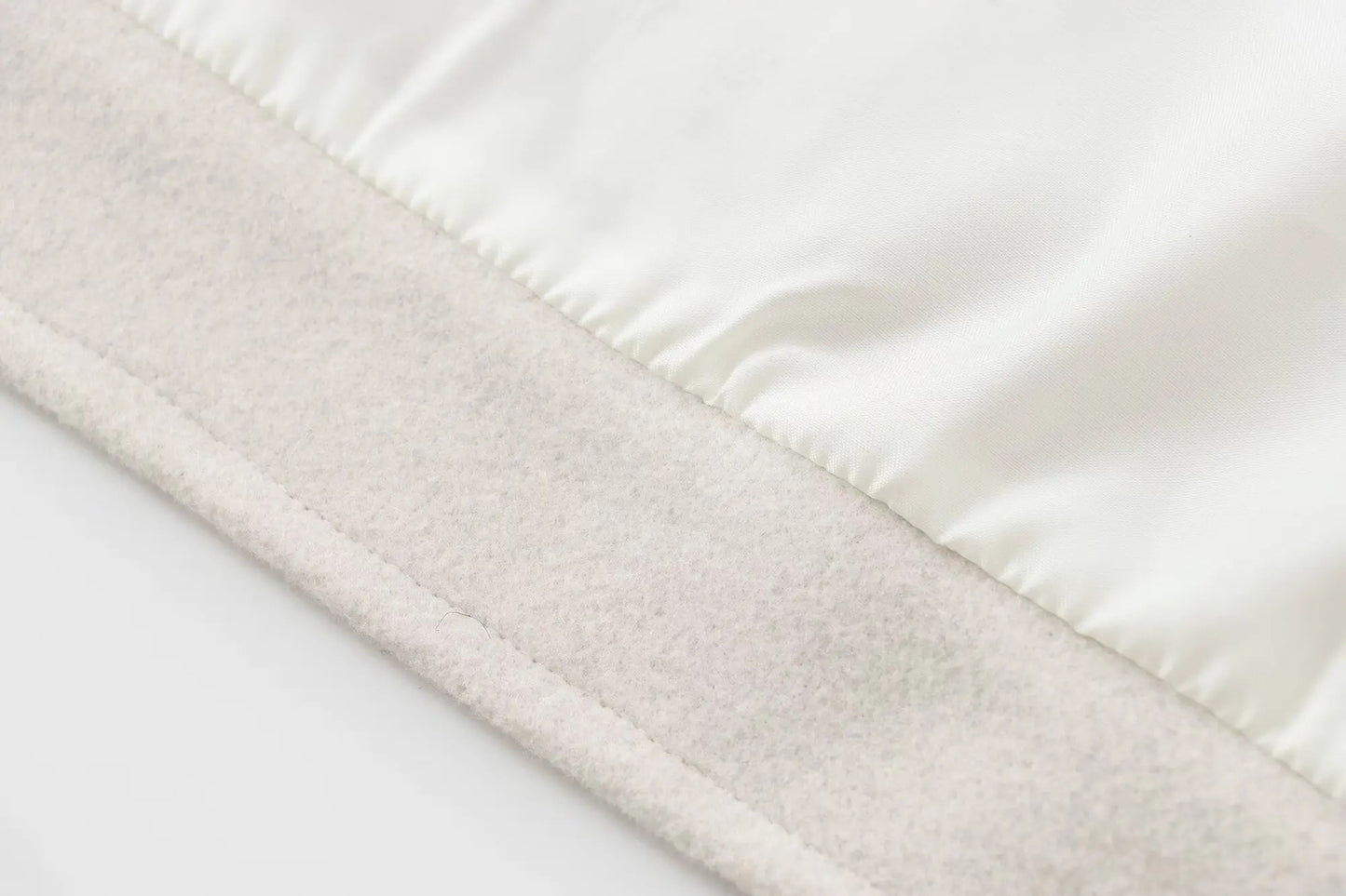 Veste Zippée Femme – Manteau Court Élégant d’Hiver