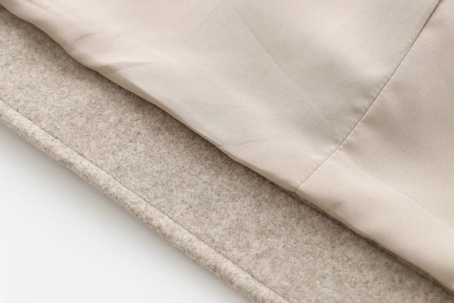 Veste Zippée Femme – Manteau Court Élégant d’Hiver