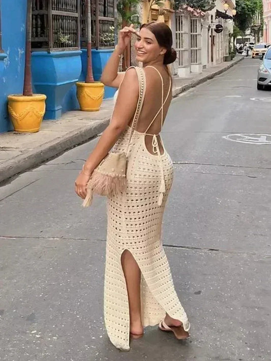 AVP PASIÓN: Vestido playero largo de punto con borlas