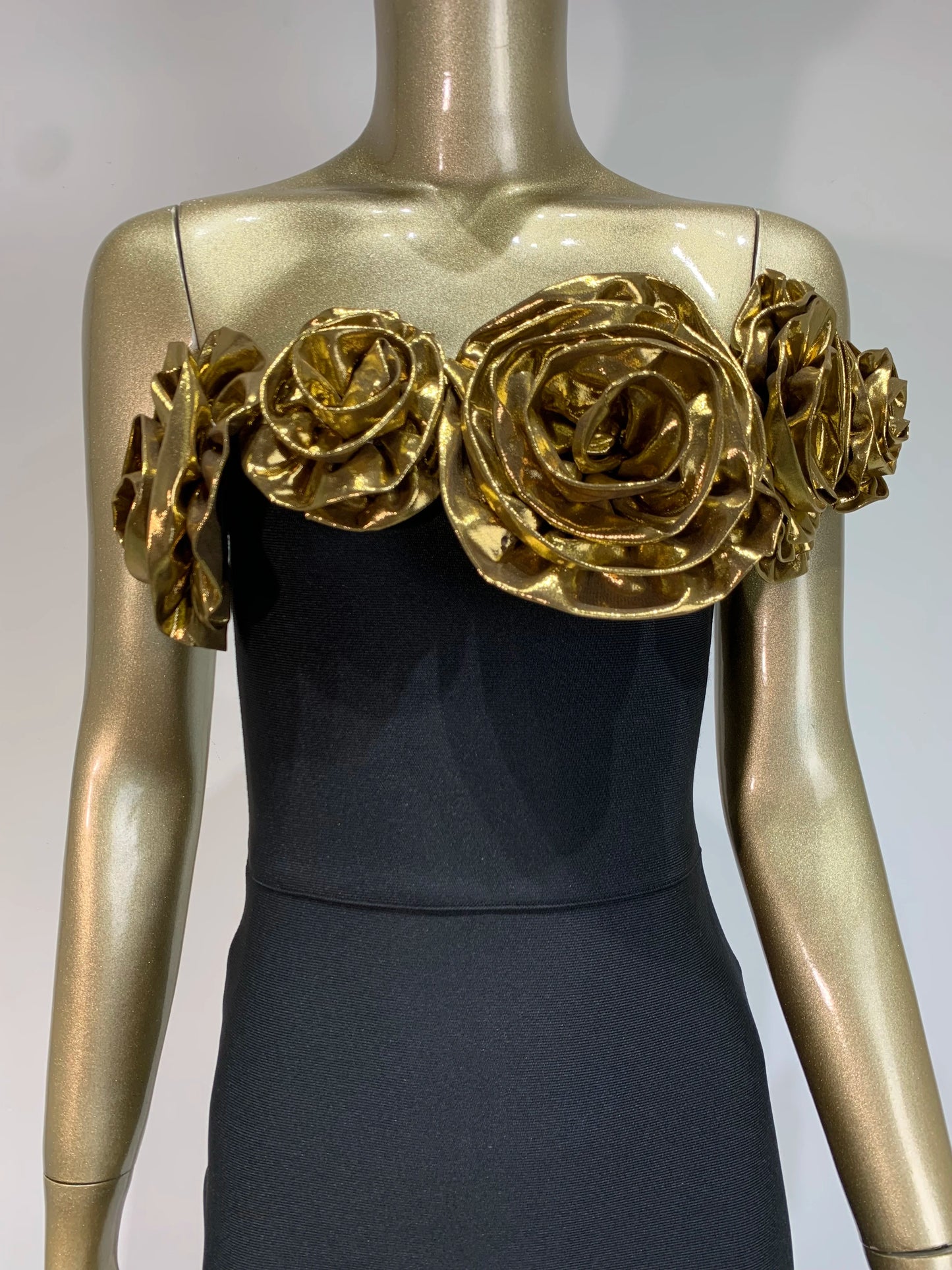 AVP PASSION: Gold Flower One-Shoulder Black Bandage Gown