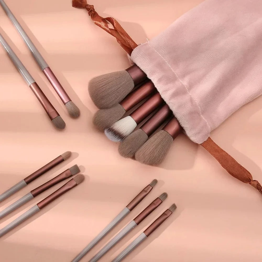 AVP PASSION : Kit de pinceaux de maquillage professionnels 13 pièces