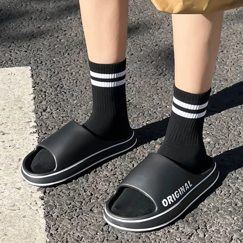 AVP PASSION: Anti-Slip Letter Print EVA Slides