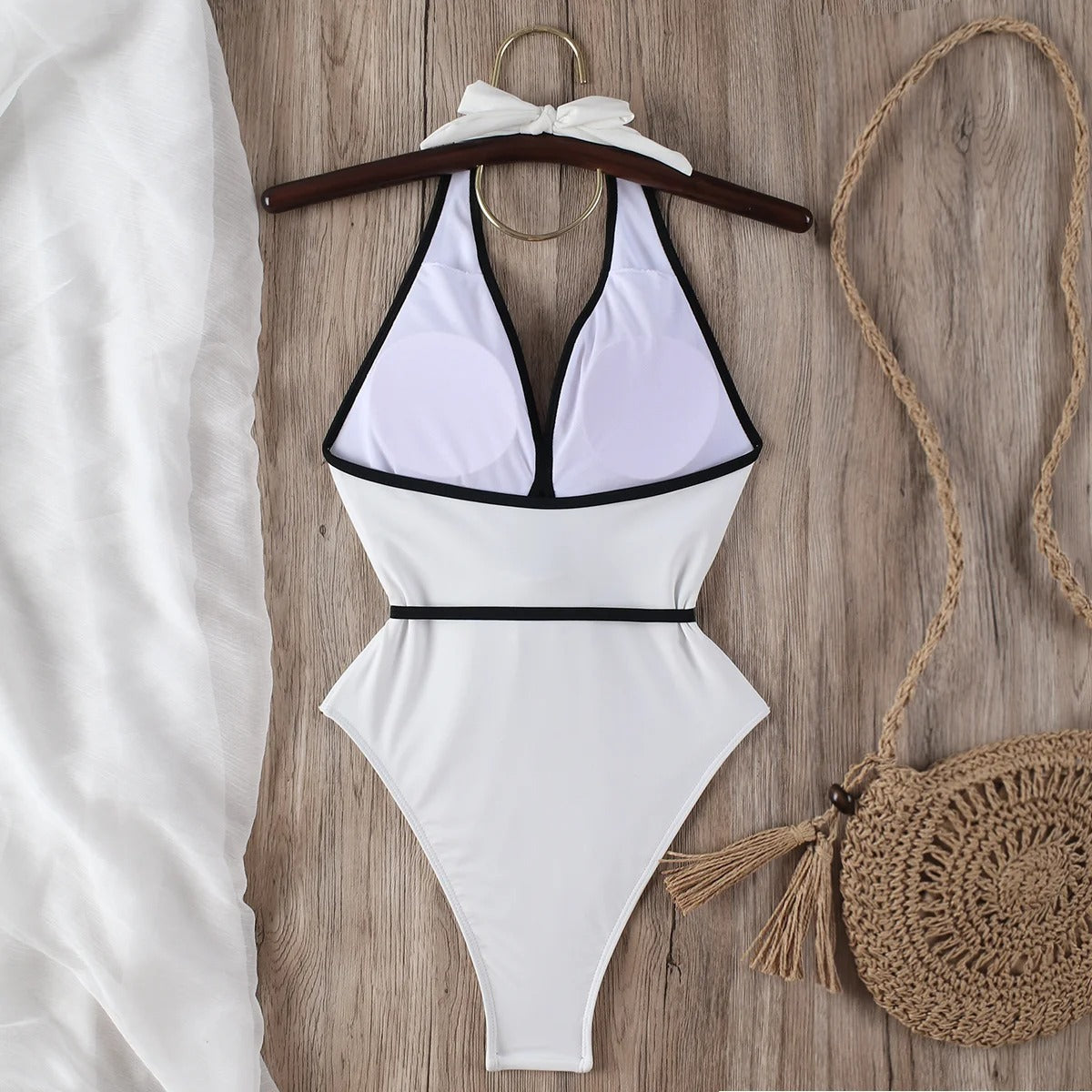 AVP PASSION: Floral Halter One-Piece Swimsuit