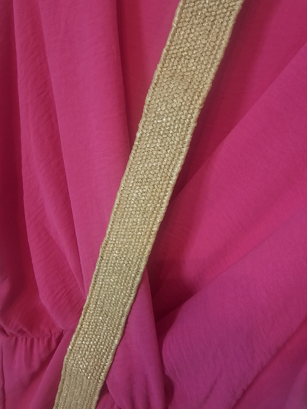 Combinaison Ceinturée à Col en V – Look Estival Élégant | Combinaison Bleue Ceinturée – Tenue Décontractée et Chic