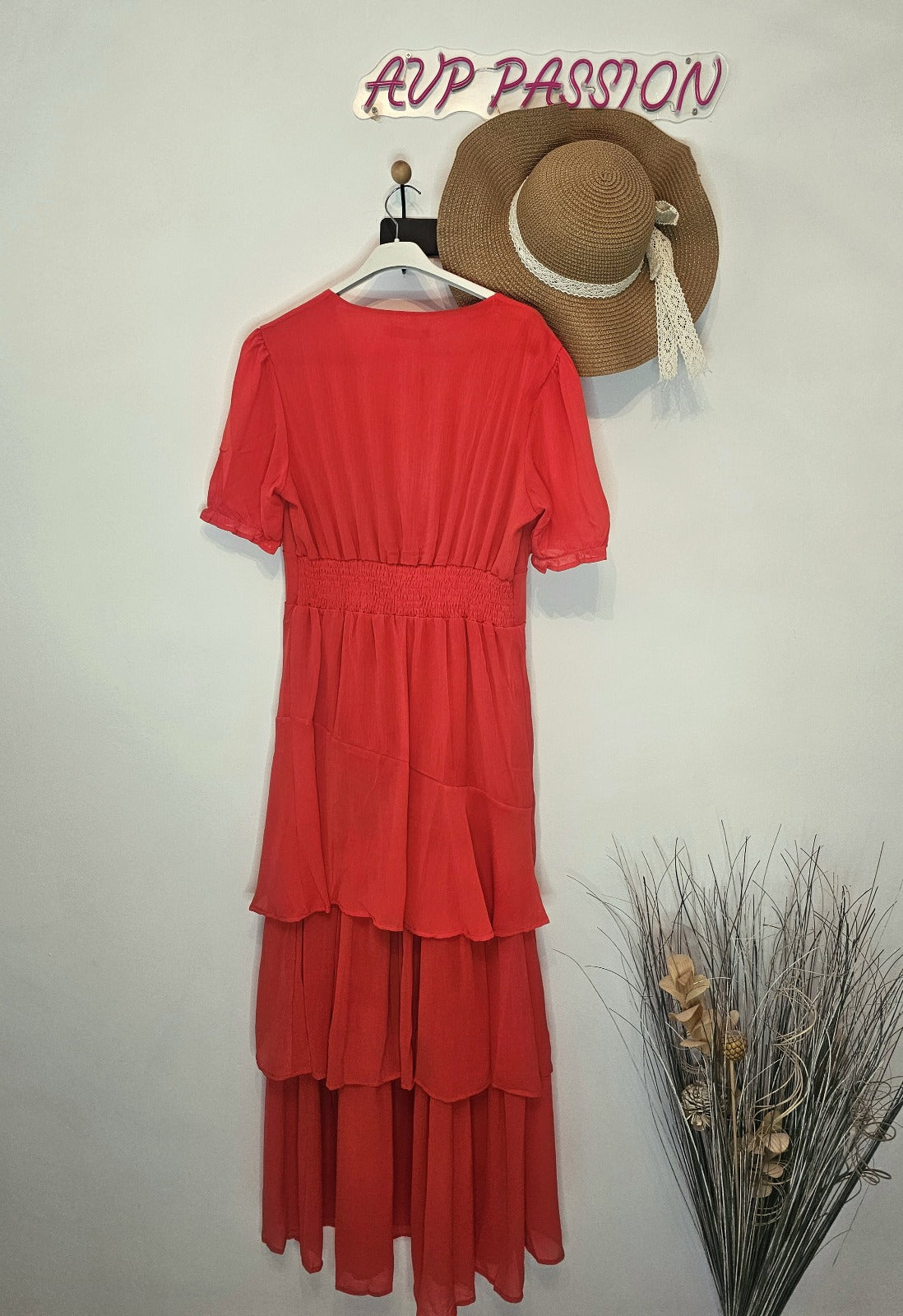 Robe Orange Longue à Volants Look Bohème Chic Été 2025 pour Femme Style Élégant et Tendance