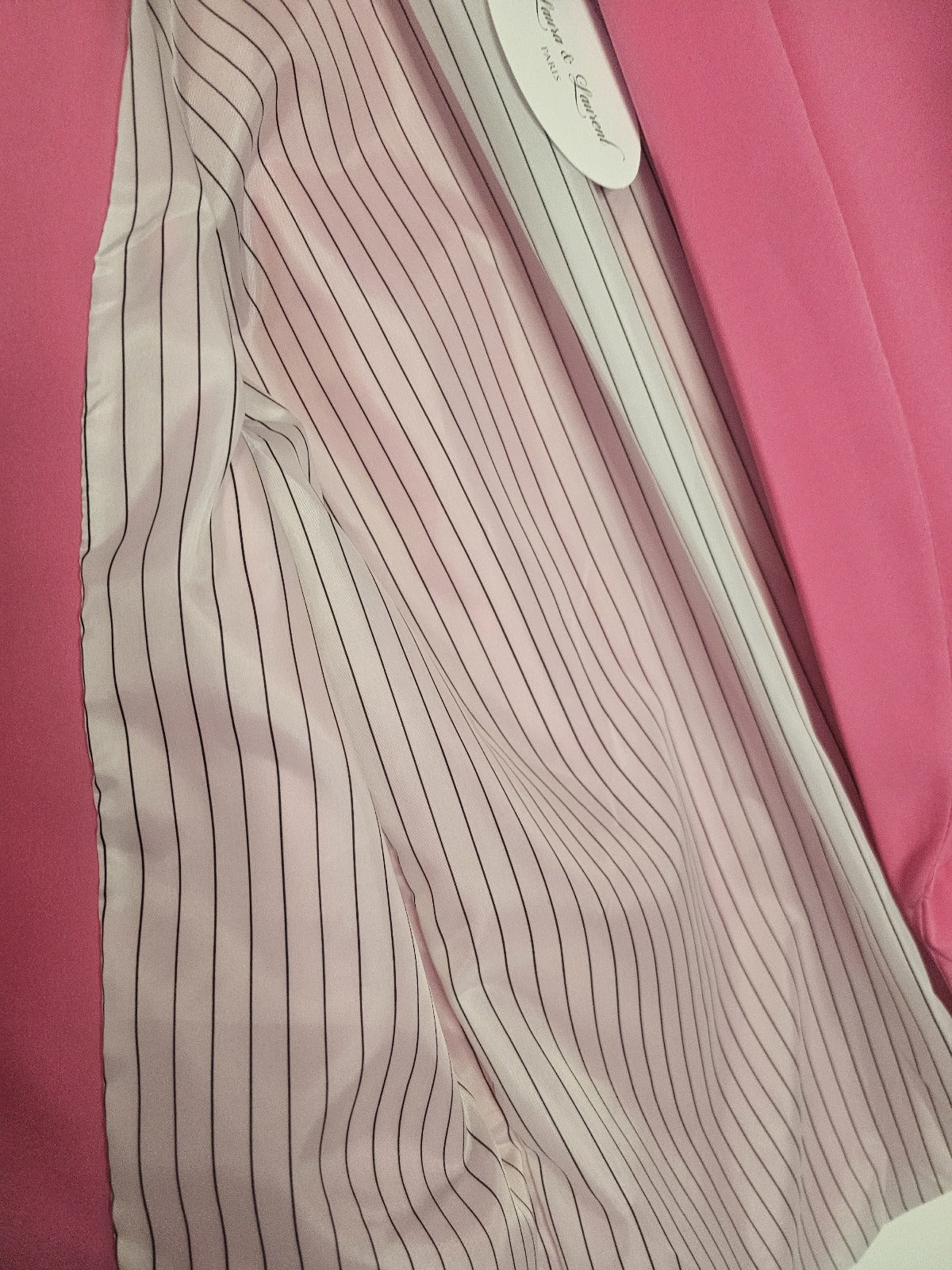 Blazer Femme Élégant Rose Poudré à Manches Longues Coupe Droite avec Doublure Rayée & Fausses Poches Avant – Tissu Léger et Confortable – Look Chic Décontracté