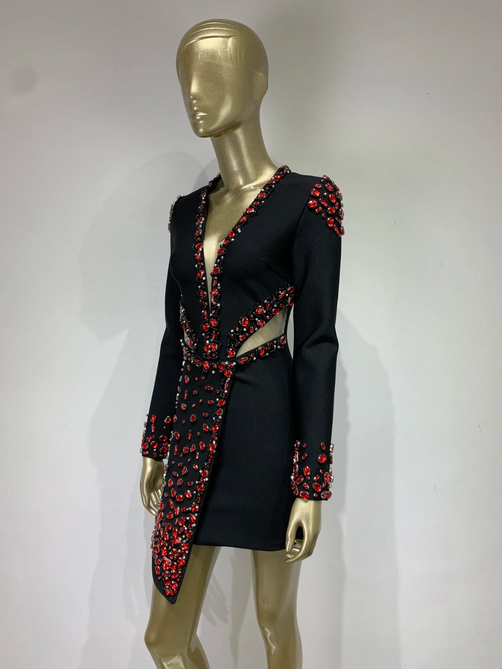 AVP PASSION: Celebrity V-Neck Rhinestone Black Mini Dress