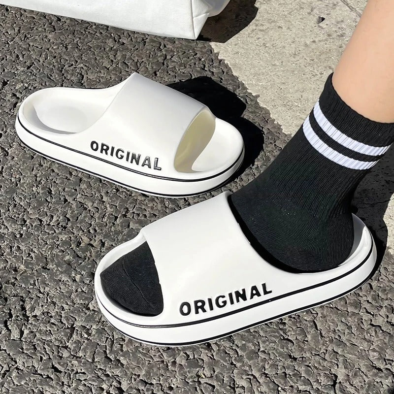 AVP PASSION: Anti-Slip Letter Print EVA Slides