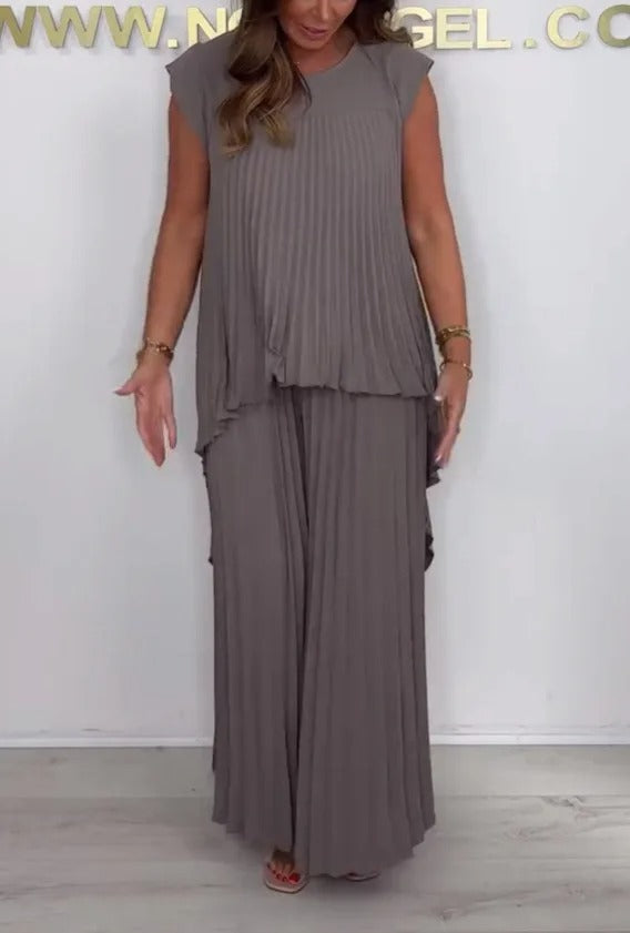 AVP PASSION: 2-Piece Irregular Pleated Top & Wide-Leg Pants Set