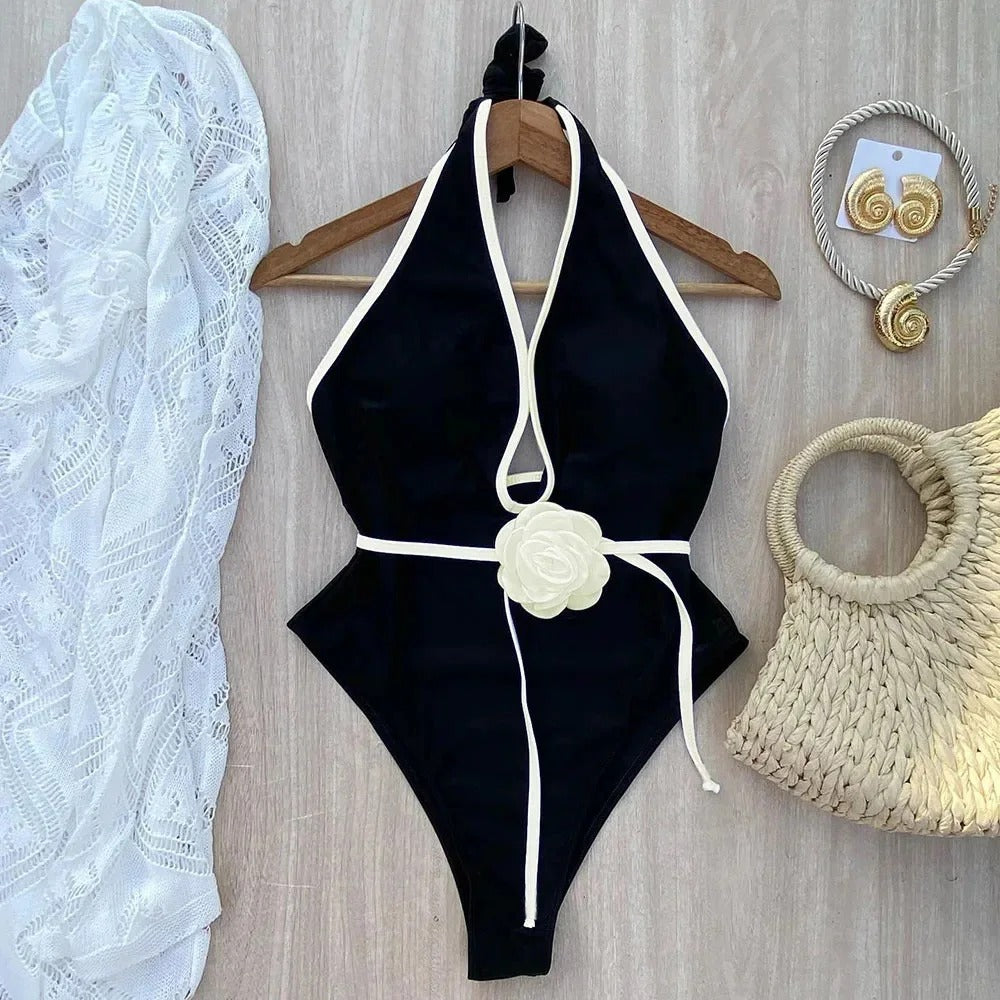AVP PASSION : Maillot de bain une pièce à fleurs et dos nu