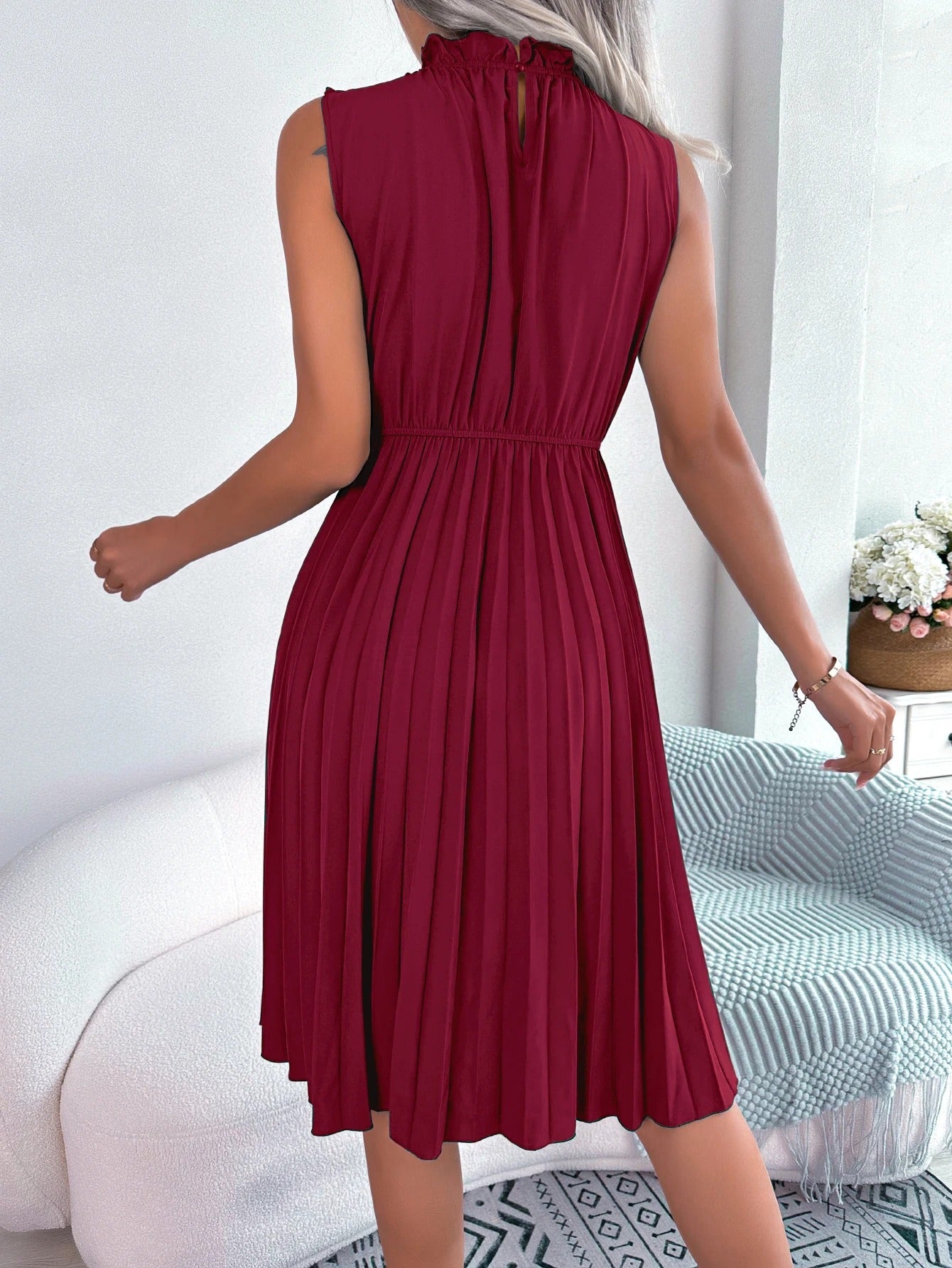 AVP PASSION: Summer Breeze Ruffle Pleated Dress